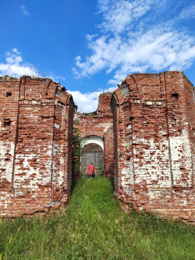 Церковь в селе Русский Юрткуль