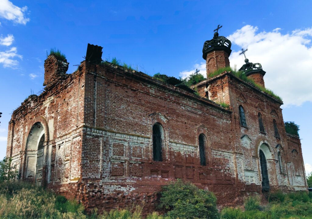 Церковь в селе Русский Юрткуль