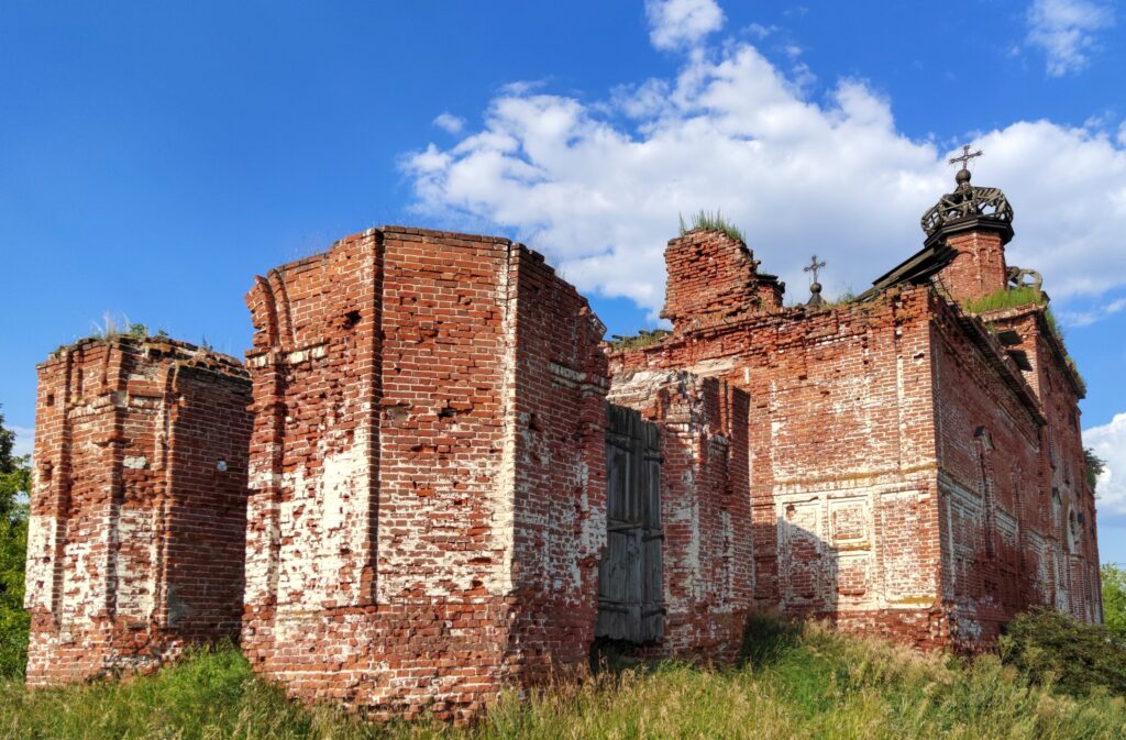 Церковь в селе Русский Юрткуль