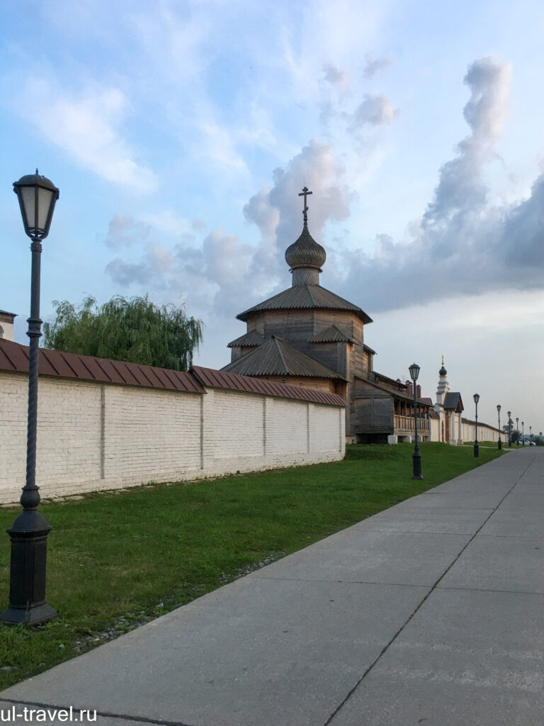 Троицкая церковь в Иоанно-Предтеченском монастыре