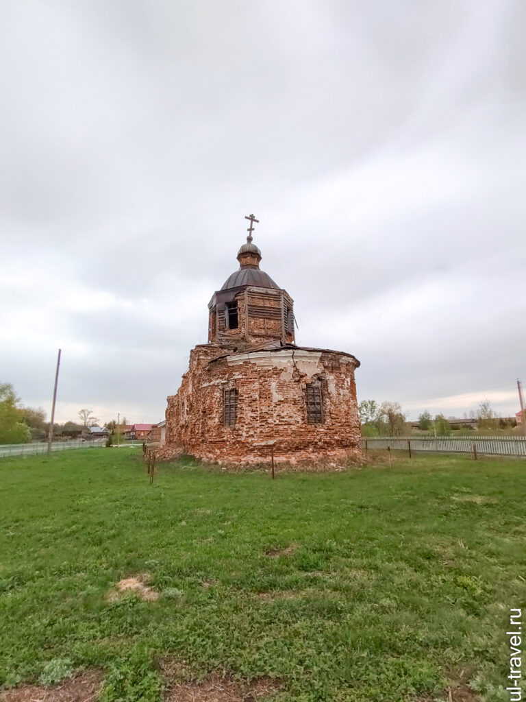 Церковь Троицы Живоначальной. Село Сюкеево.