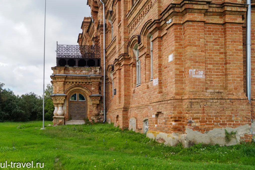 Усадьба Василия Петровича Крылова в селе Кезьмино